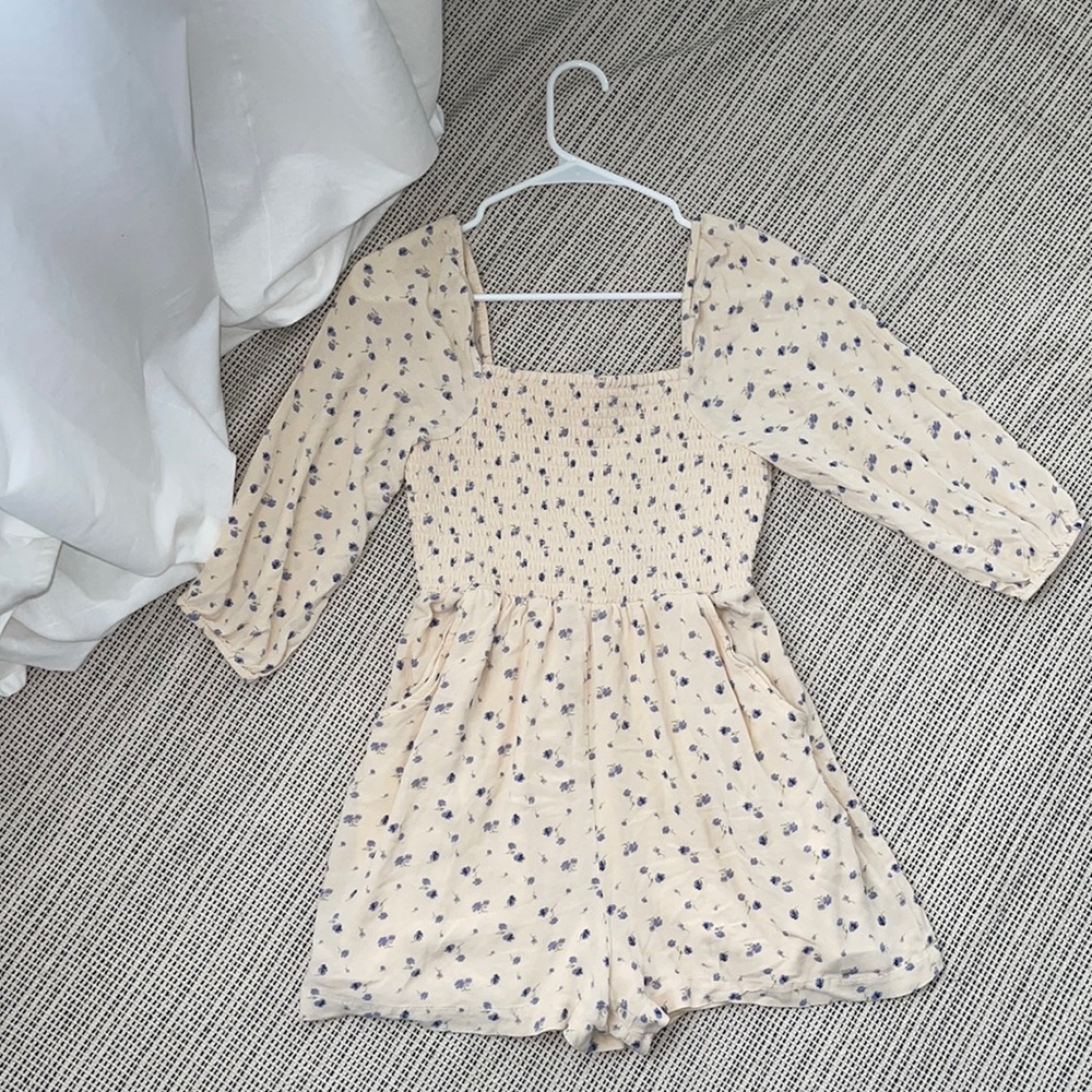 American Eagle, Cream Beige Romper, Size XS